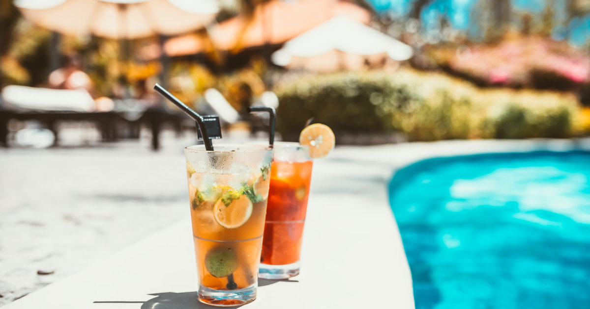 12 Easy Summer Alcoholic Drinks You Can Whip up in No Time - Supercall